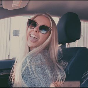 Meet your Posher, Paige